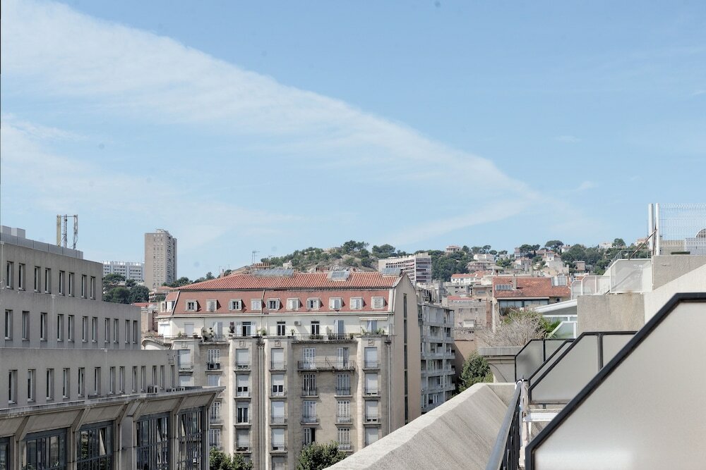 Фото Residhotel Marseille Grand Prado