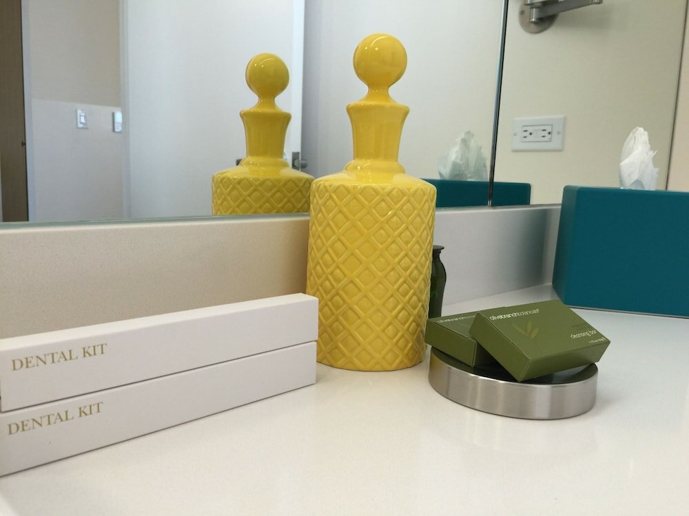 Фото Beverly Laurel Hotel