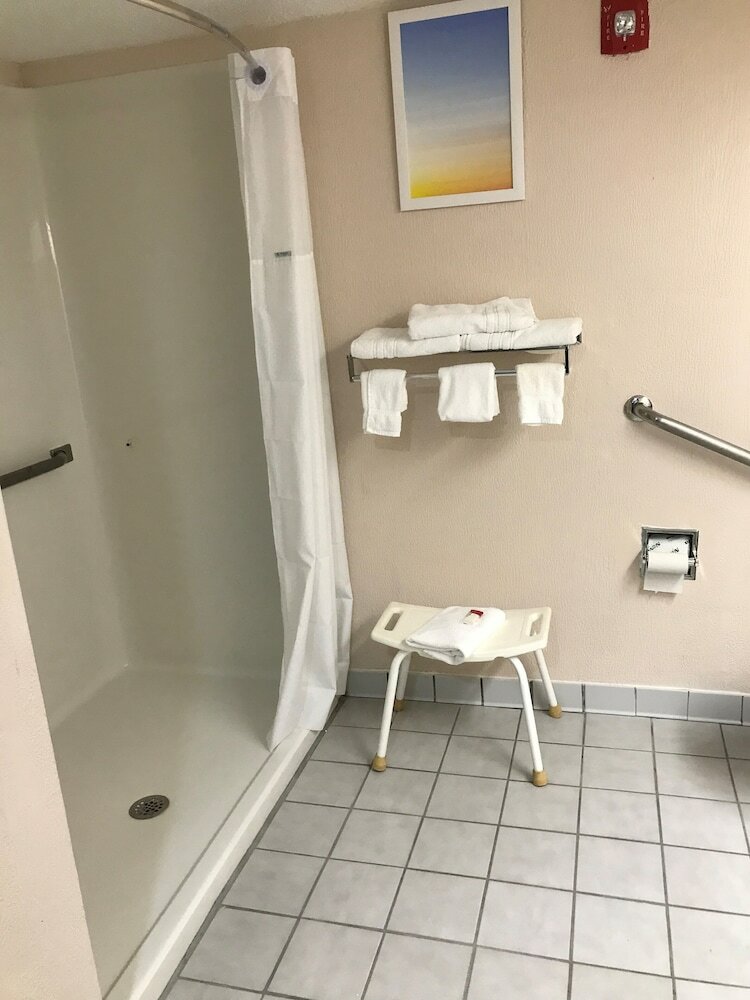 Фото Days Inn by Wyndham Panama City