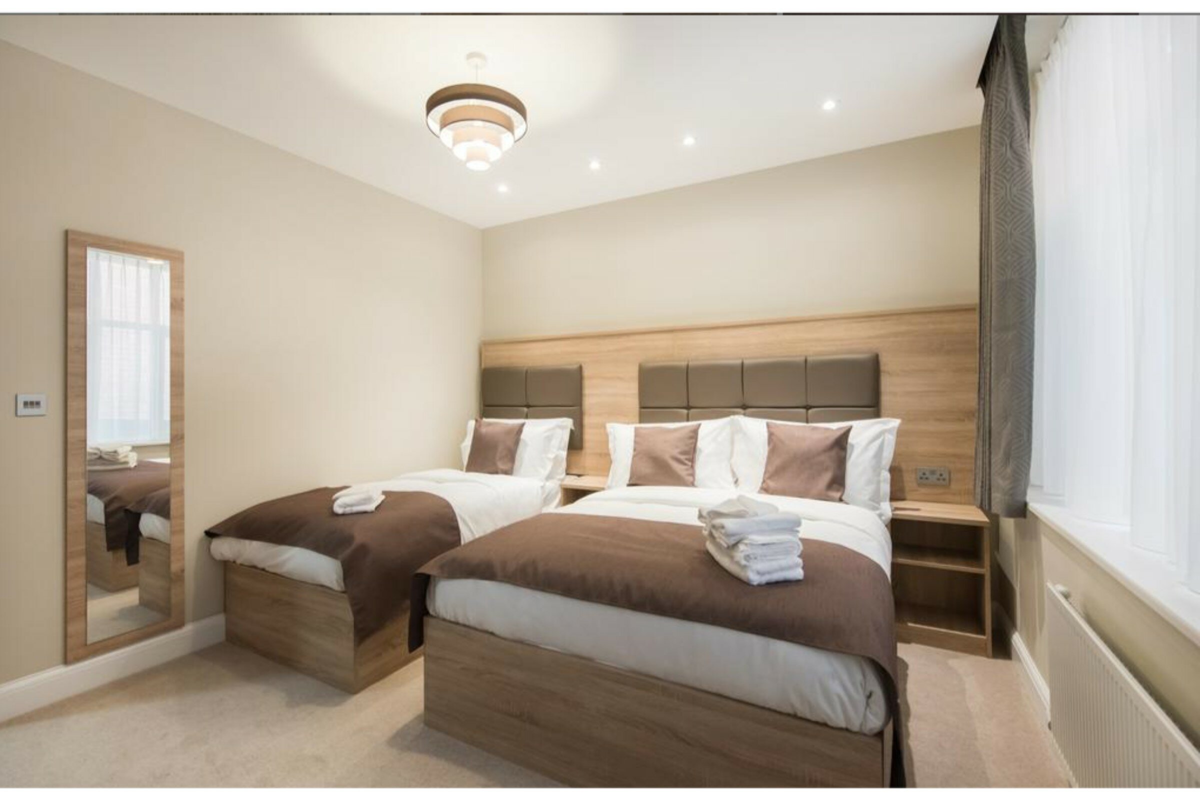 Фото Docklands Lodge London