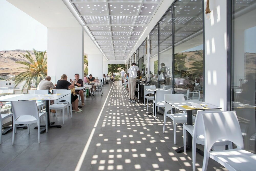 Фото Ellia Hotel