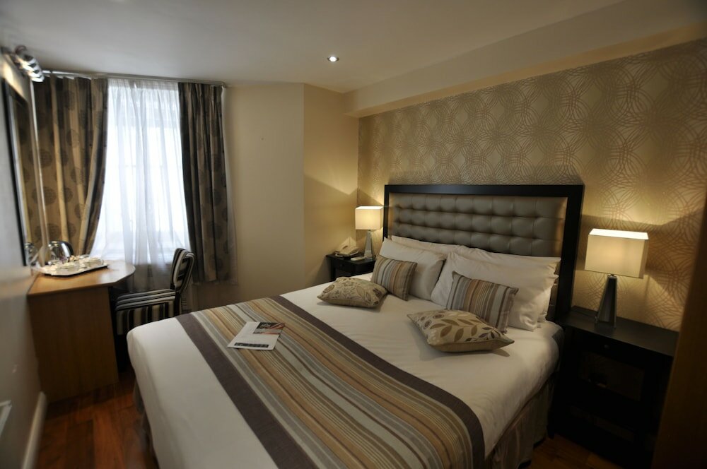 Фото Duke of Leinster Hotel