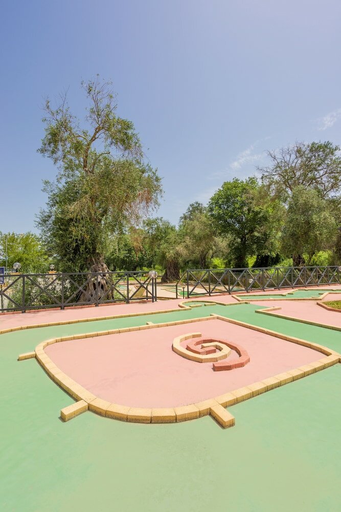 Фото CNic Gemini Hotel