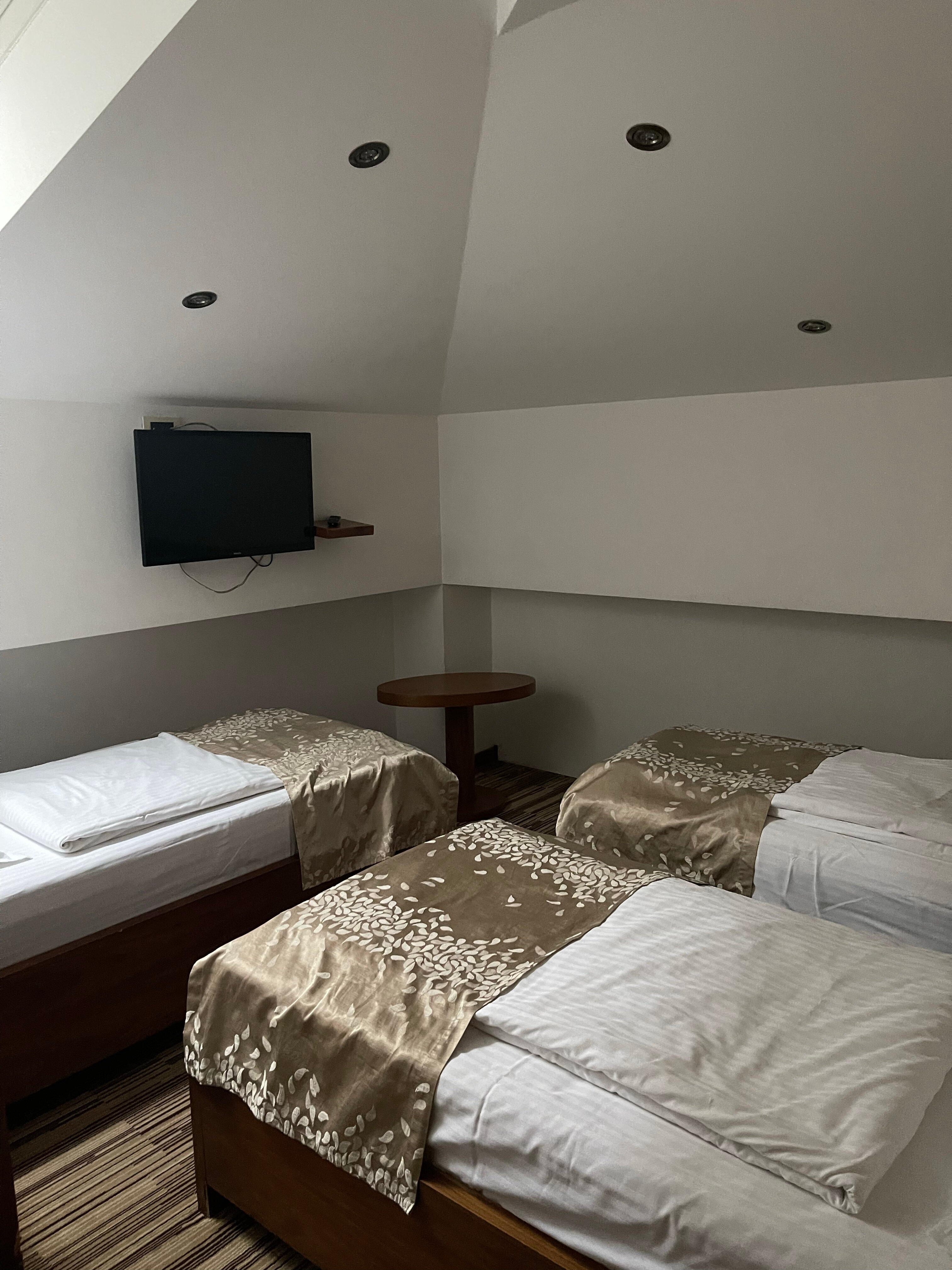 Фото Hotel Bistrik City Center