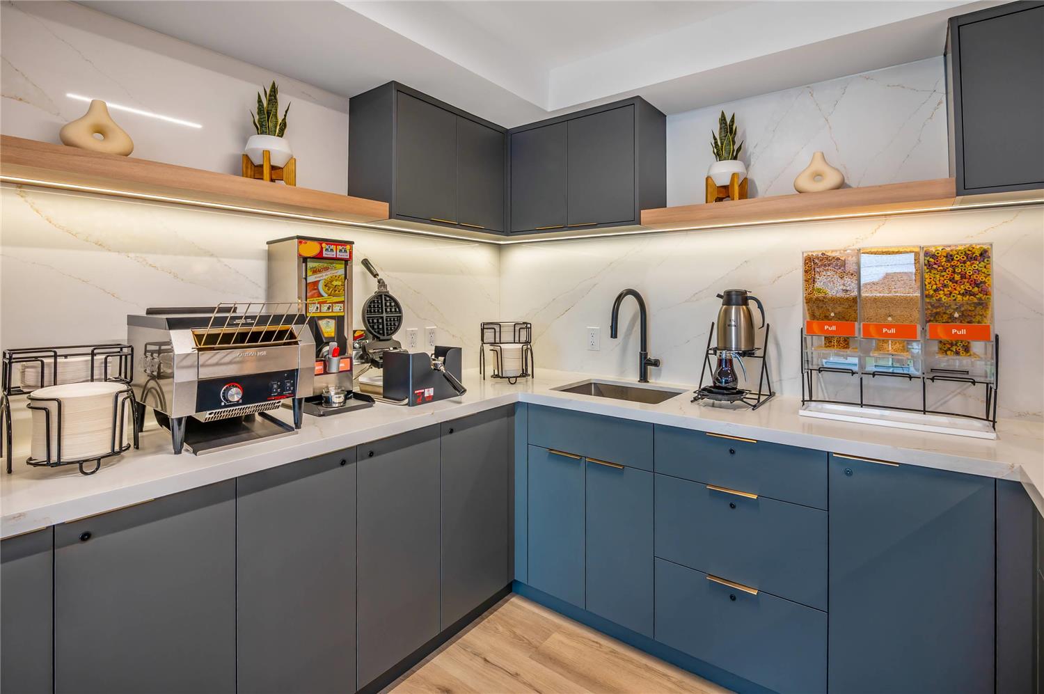 Фото Comfort Inn Guelph