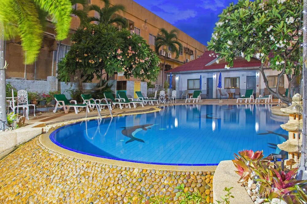 Фото отеля 2