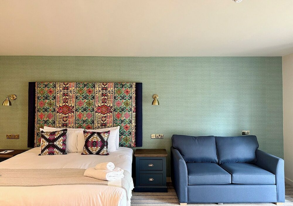 Фото The Great Hallingbury Manor Hotel