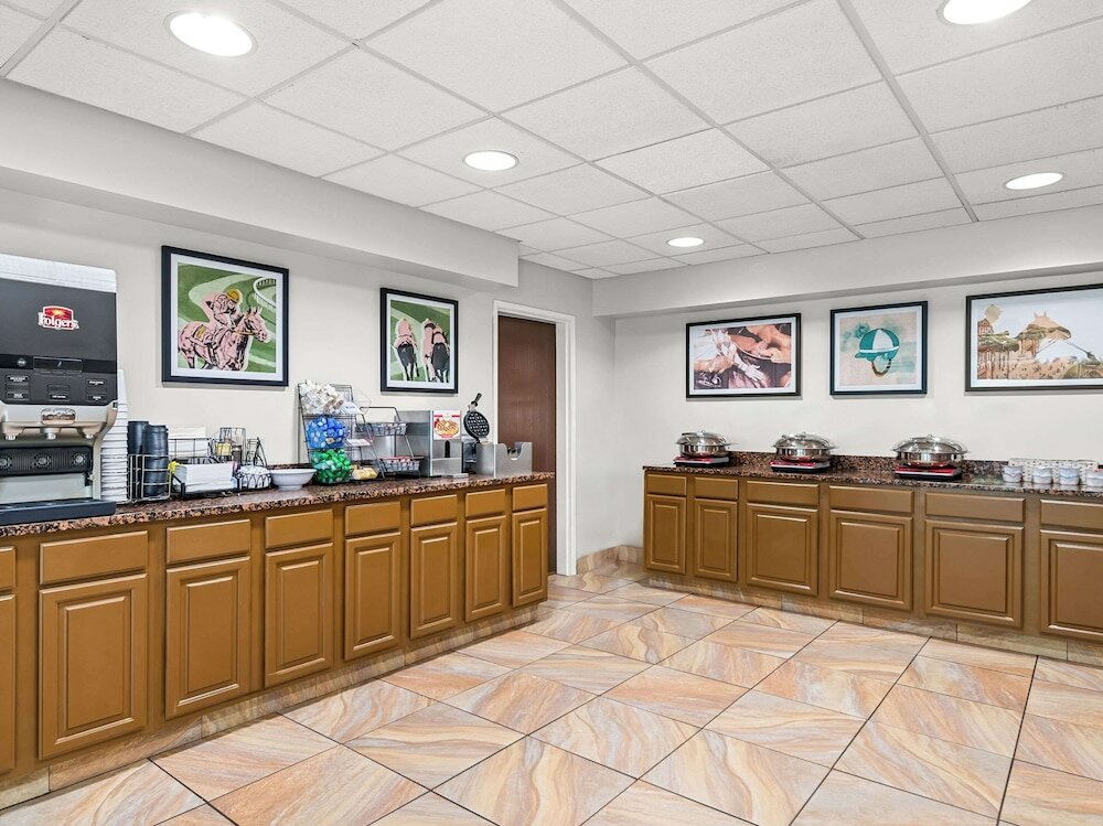 Фото The Hotel Saratoga, Ascend Hotel Collection