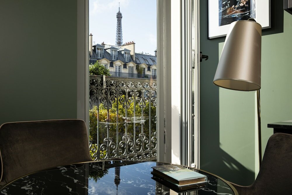 Фото Rayz Eiffel