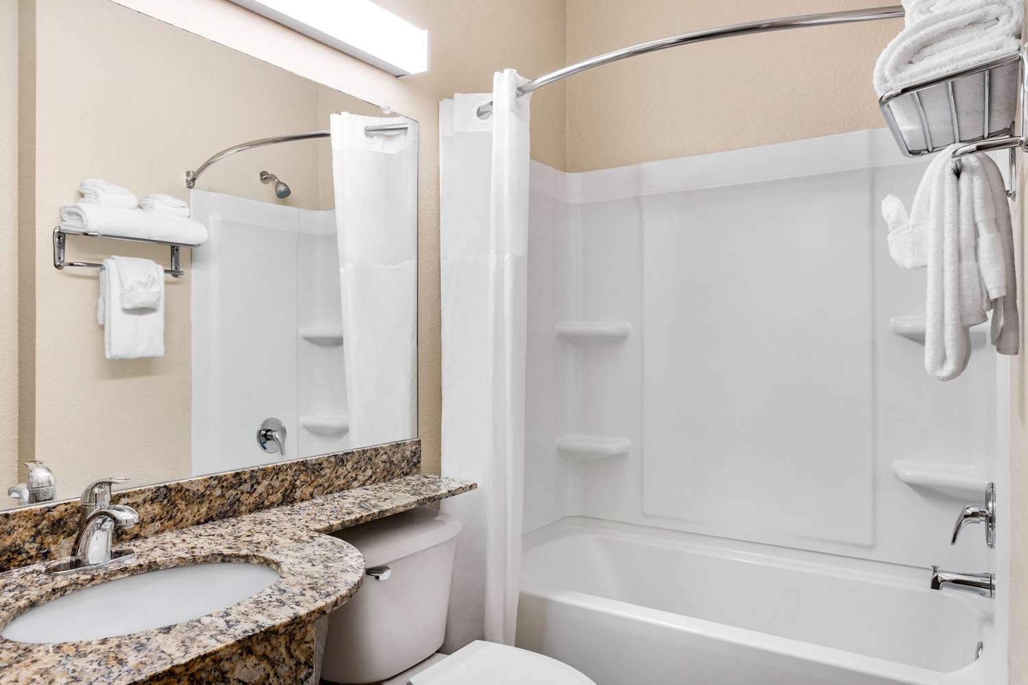 Фото Microtel Inn & Suites by Wyndham Woodstock/Atlanta North