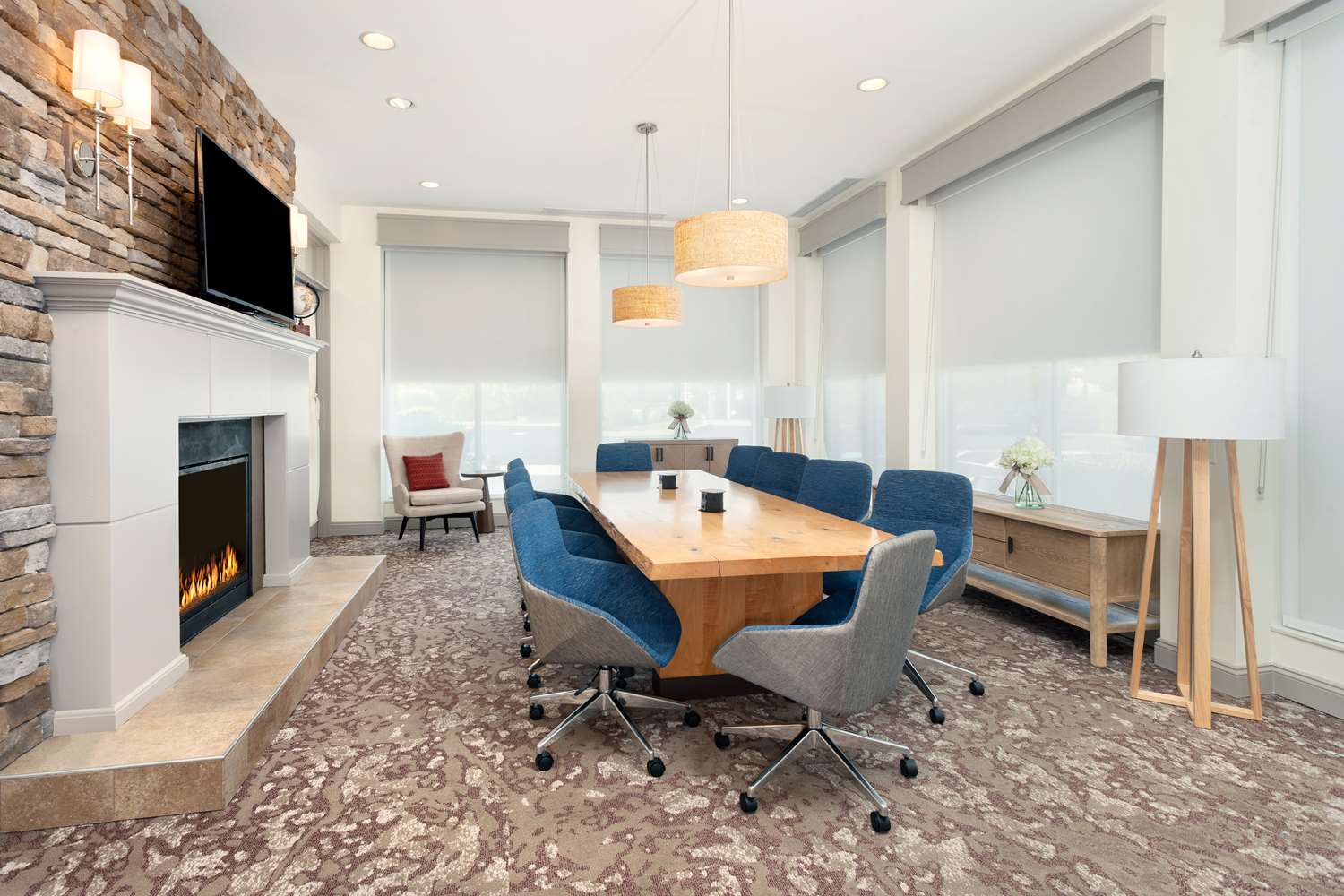 Фото Hilton Garden Inn Valley Forge/Oaks