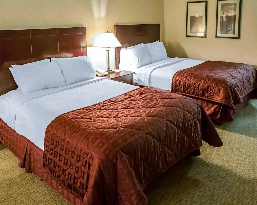 Фото Ramada by Wyndham Michigan City