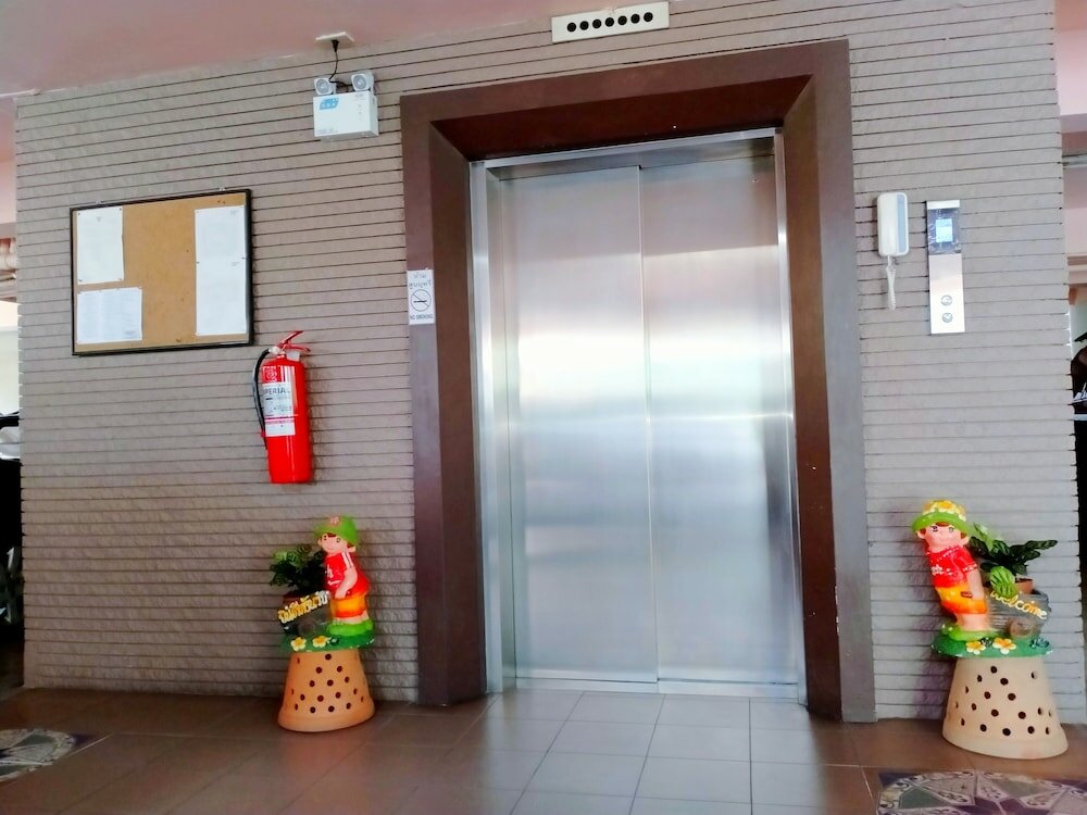 Фото Le Vanvarothai Saladaeng Residence