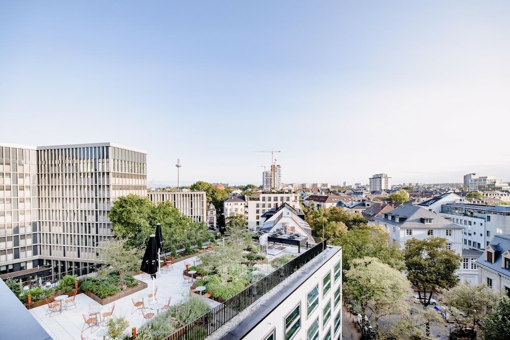 Фото The Flag West M.