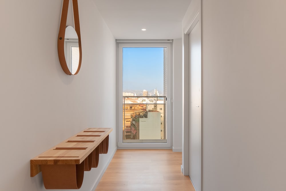 Фото Ahoy Apartments