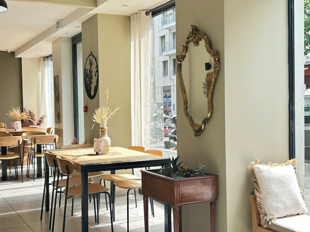 Фото Hotel Le National