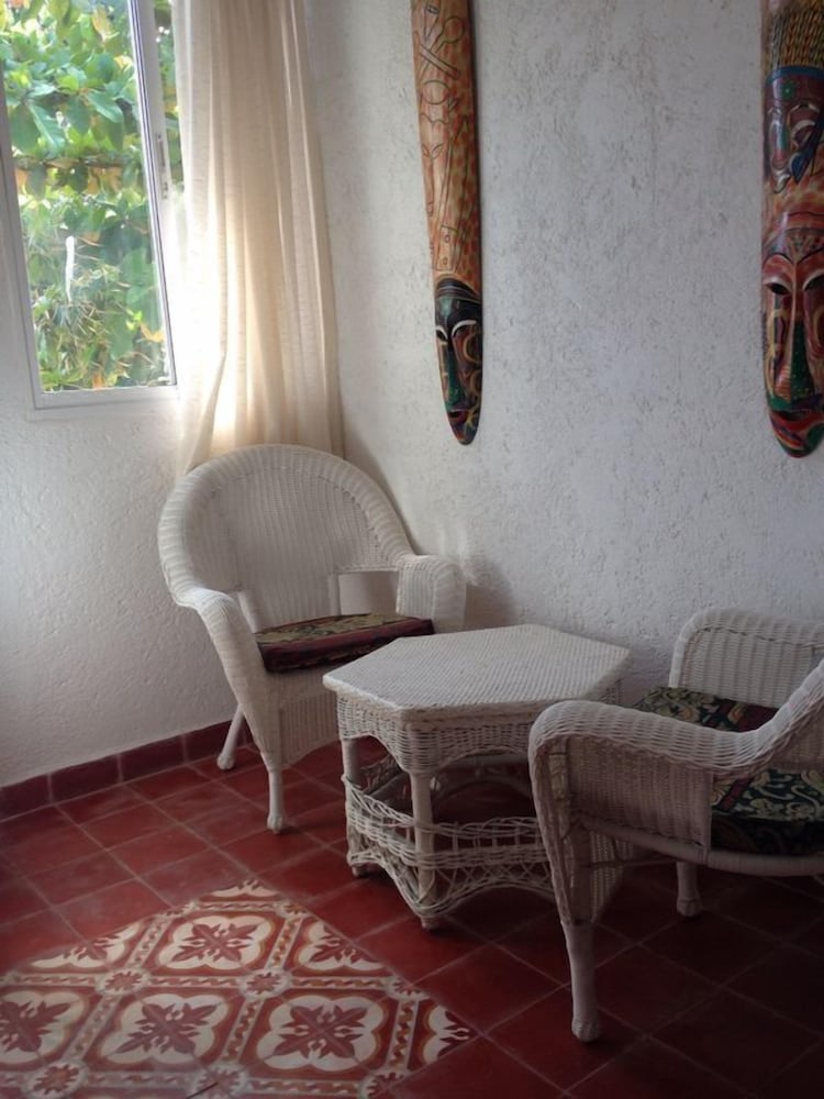 Фото Hotel Oloffson