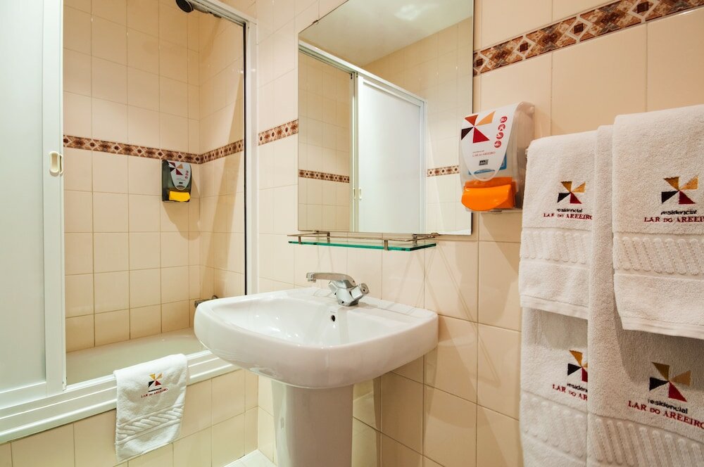 Фото Residencial Lar do Areeiro