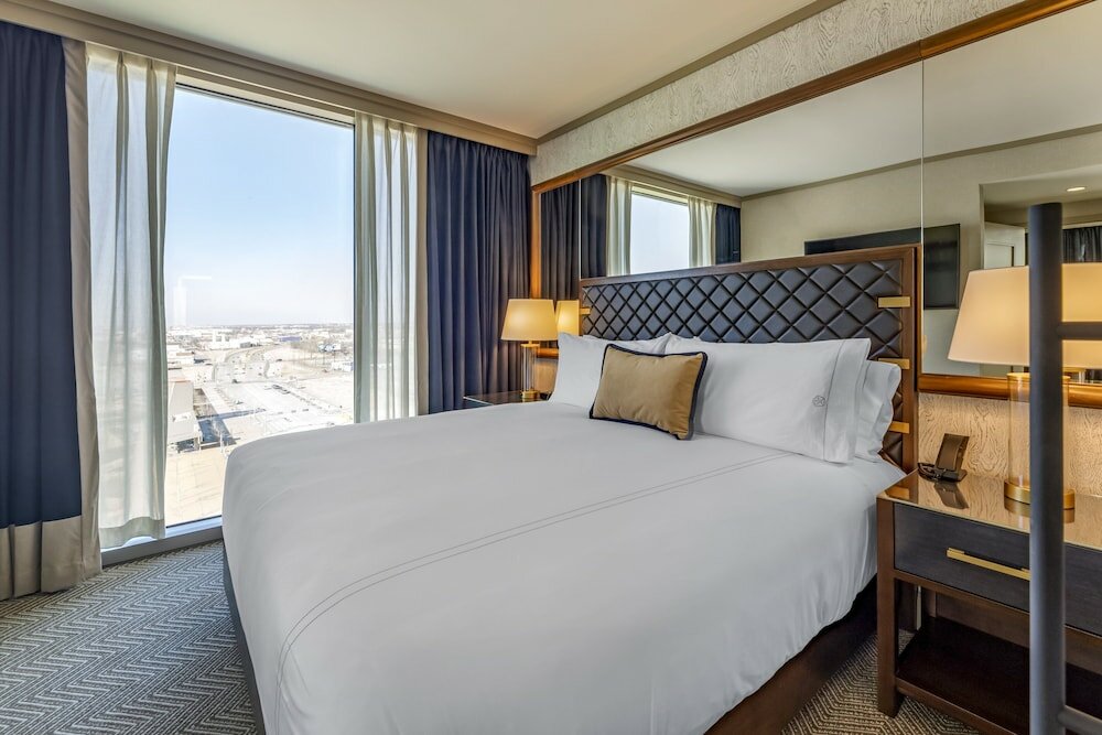 Фото Omni Oklahoma City Hotel