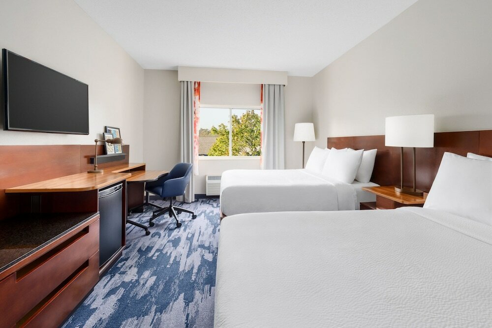 Фото Fairfield Inn by Marriott Philadelphia Airport