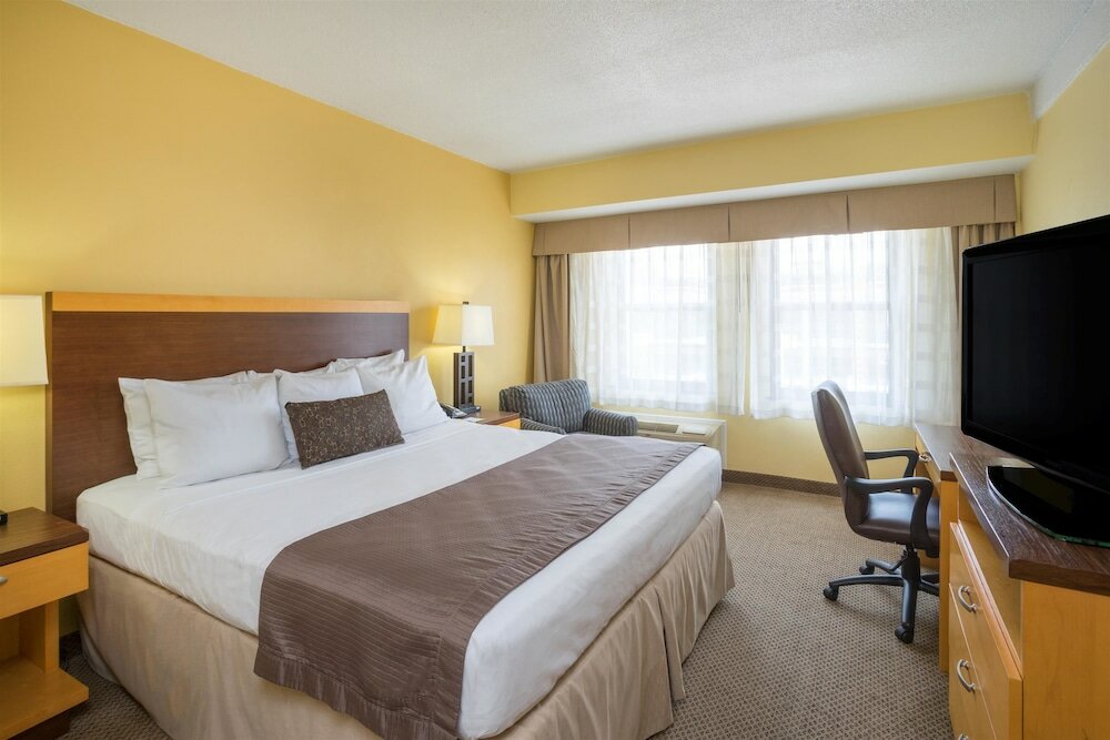 Фото Days Inn by Wyndham Washington DC/Connecticut Avenue