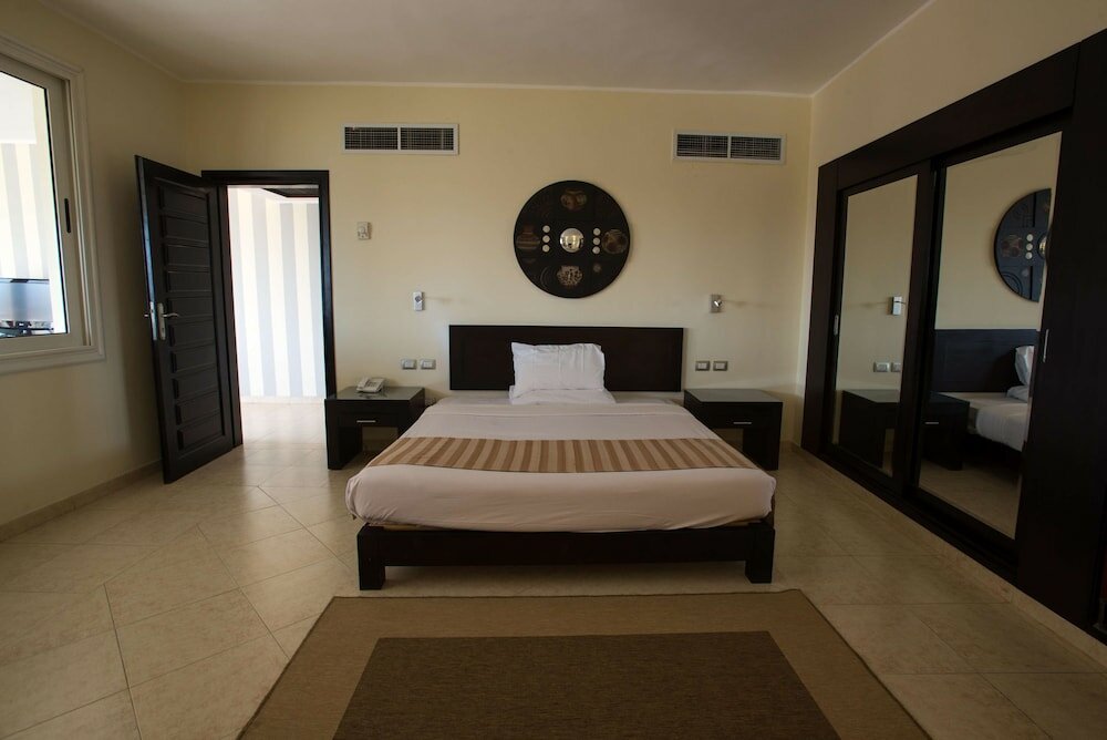 Фото Fort Arabesque Resort, SPA & Villas