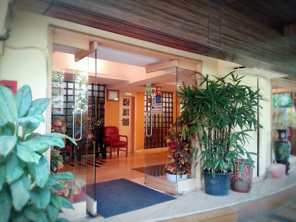 Фото Hotel Plaza