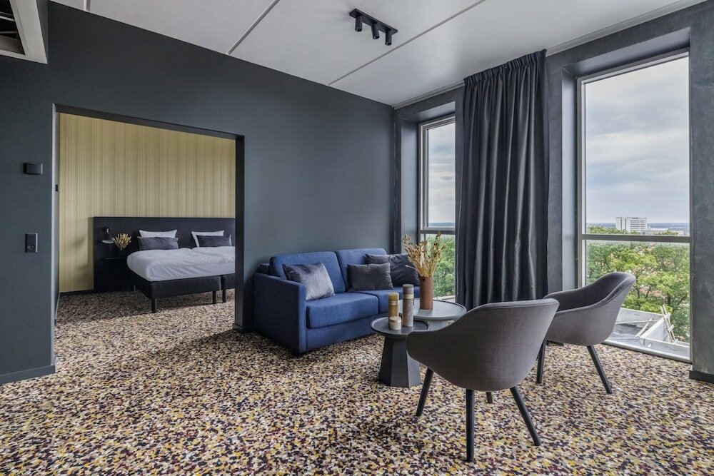 Фото Peak 12 Hotel