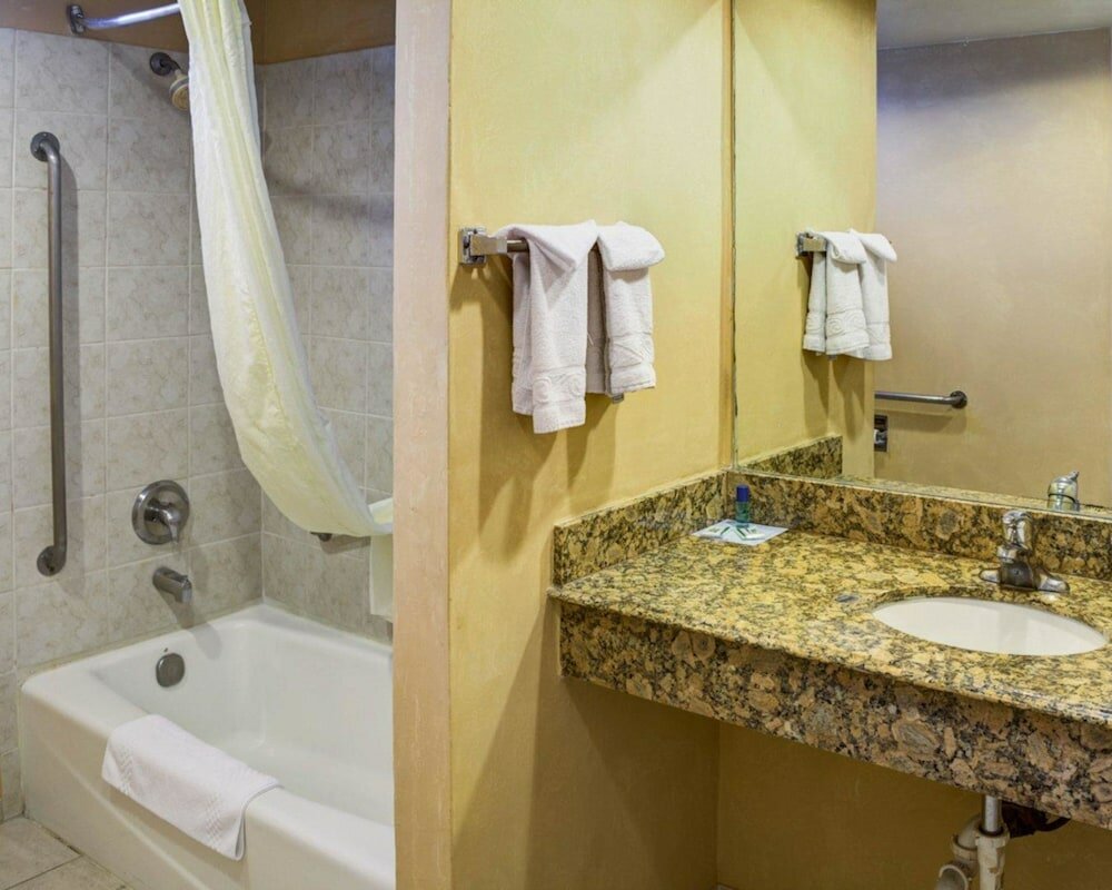 Фото Rodeway Inn near Venice Beach