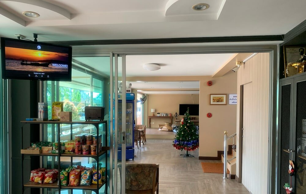 Фото Tharapark View Hotel