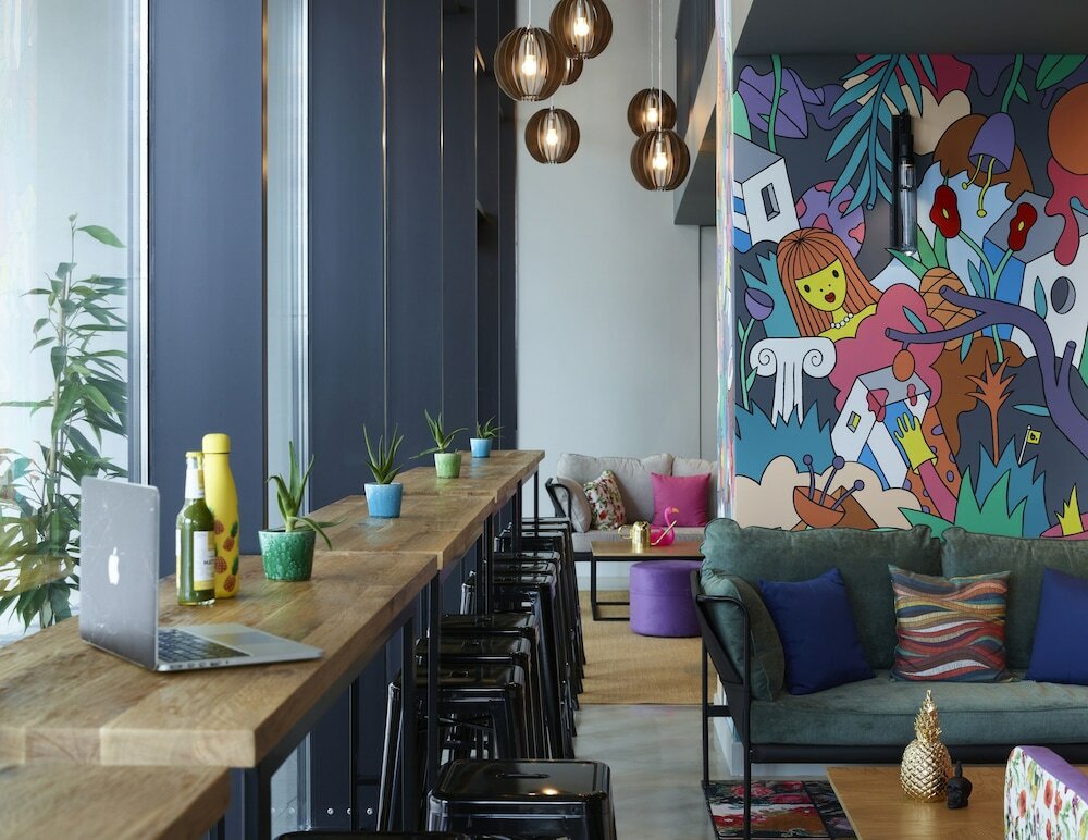 Фото Moxy Athens City