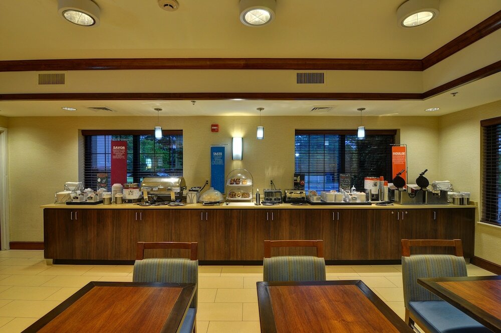 Фото Hampton Inn Franklin/Milford