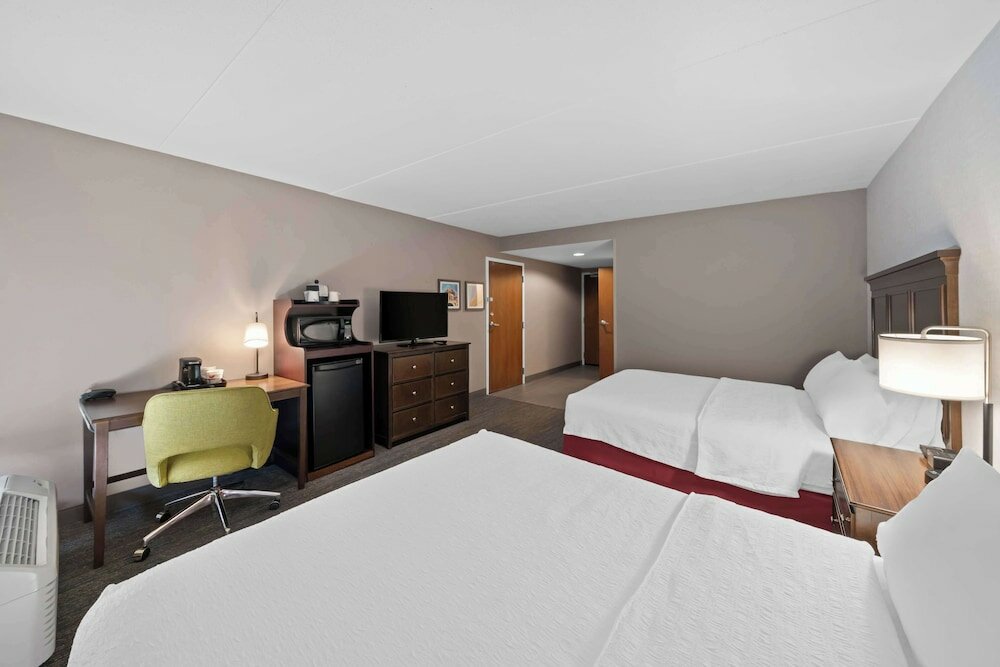 Фото Hampton Inn Franklin/Milford