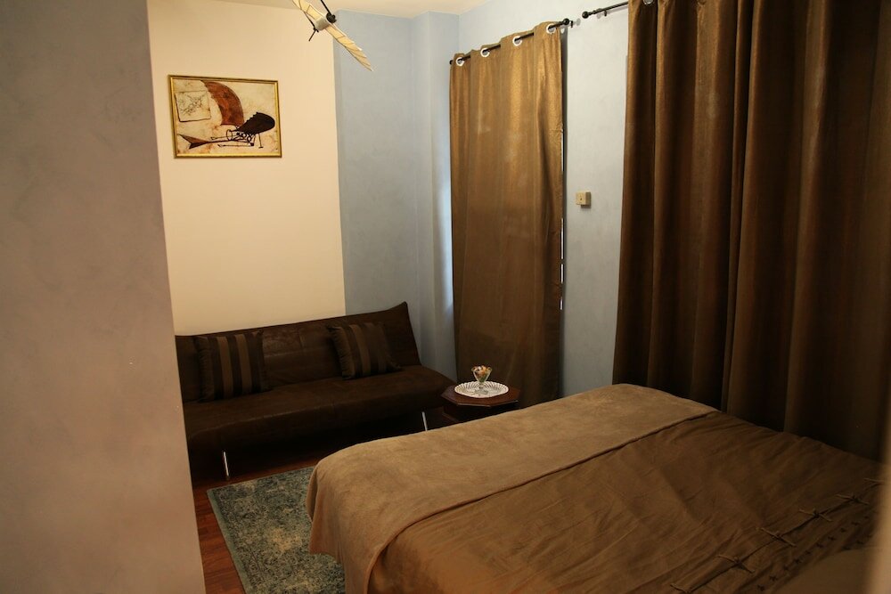 Фото Atmos Luxe Navigli Hostel & Rooms