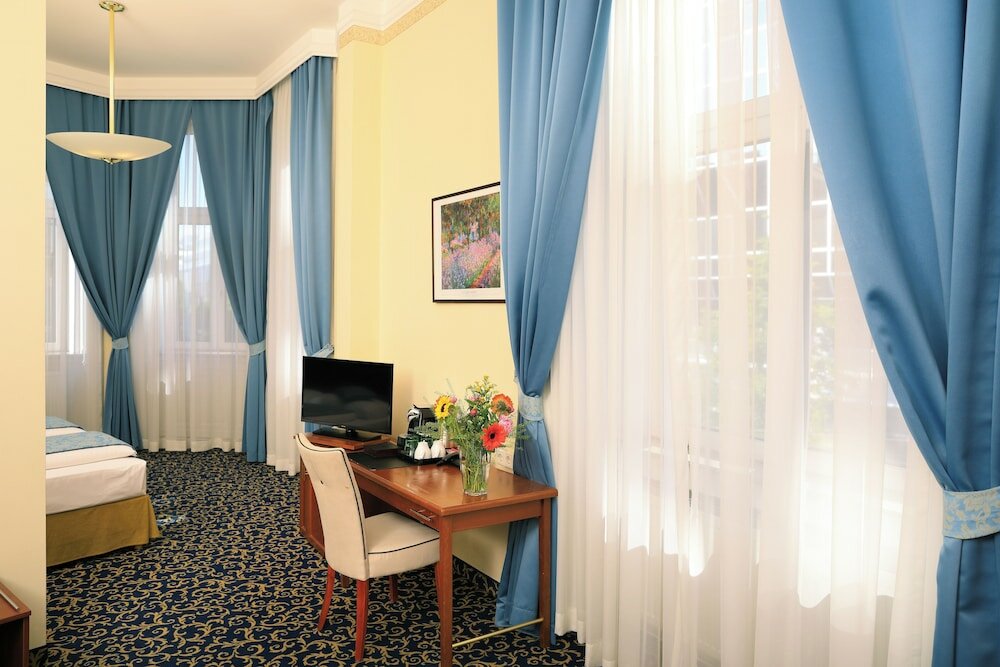 Фото отеля 3