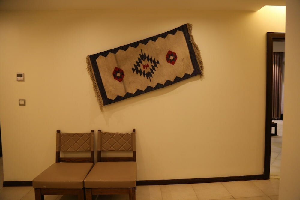 Фото Jabal Amman Hotel