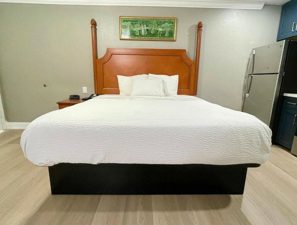 Фото SeaScape Inn - A FairBridge Hotel