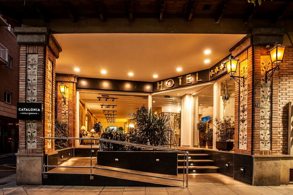 Фото Catalonia Conde de Floridablanca