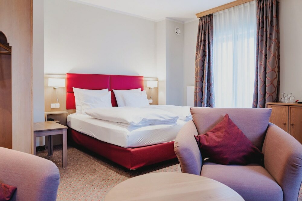 Фото Hotel Hachinger Hof