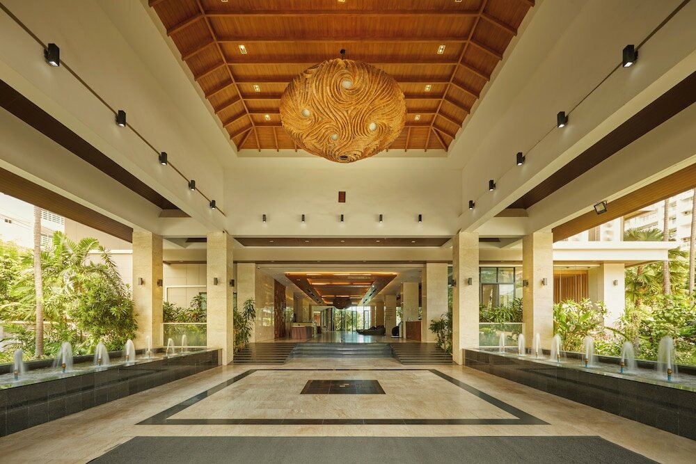 Фото Welcome World Beachfront Resort