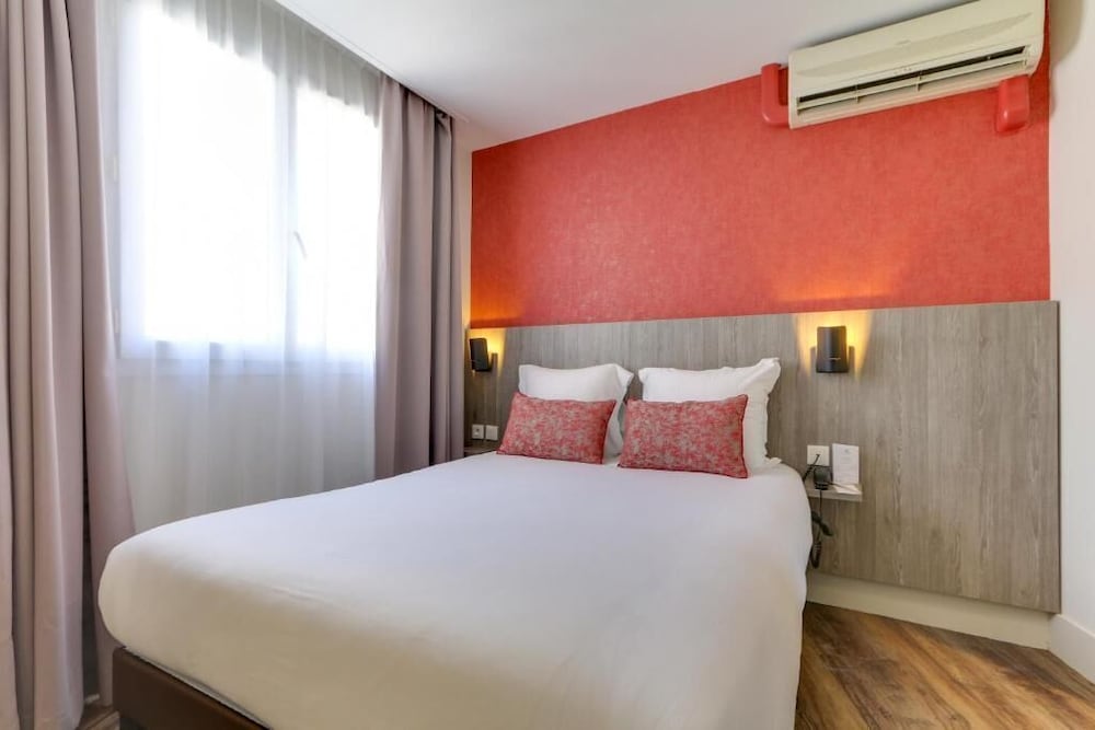 Фото Sure Hotel by Best Western Paris Gare du Nord