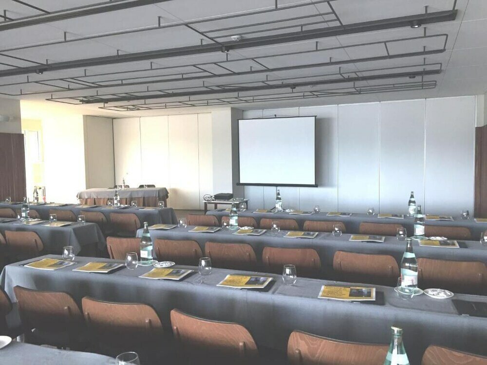 Фото Hotel Nueva Plaza