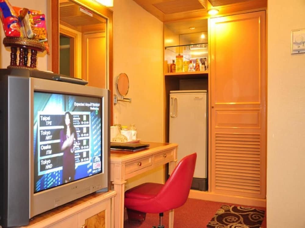 Фото Parkway Inn