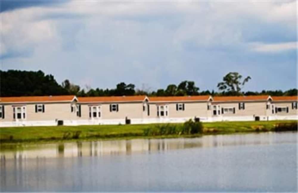 Фото Red Shoes Rv Park