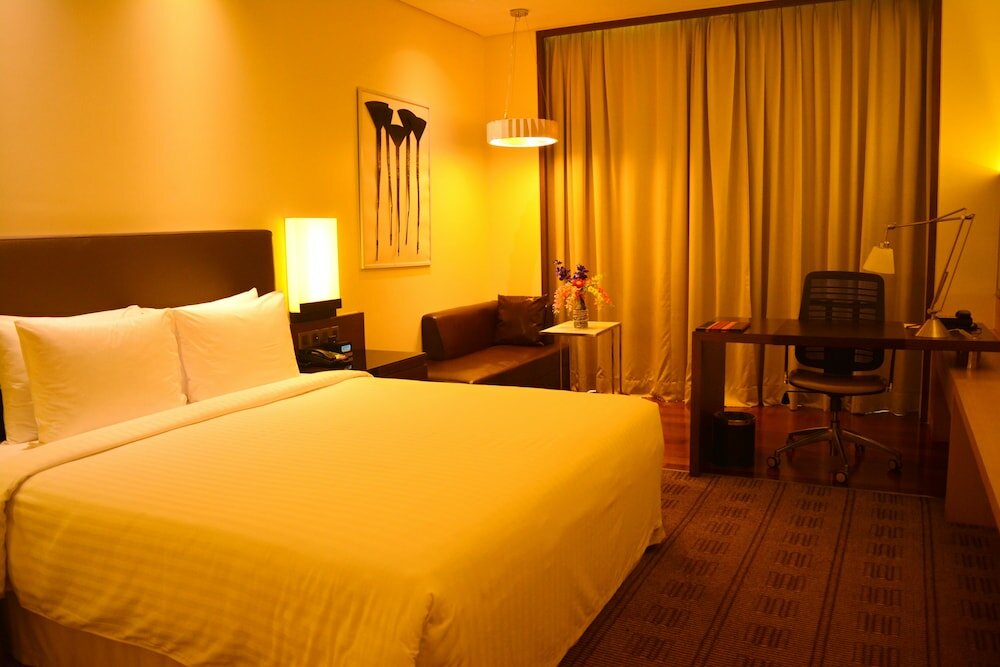 Фото Courtyard by Marriott Bilaspur