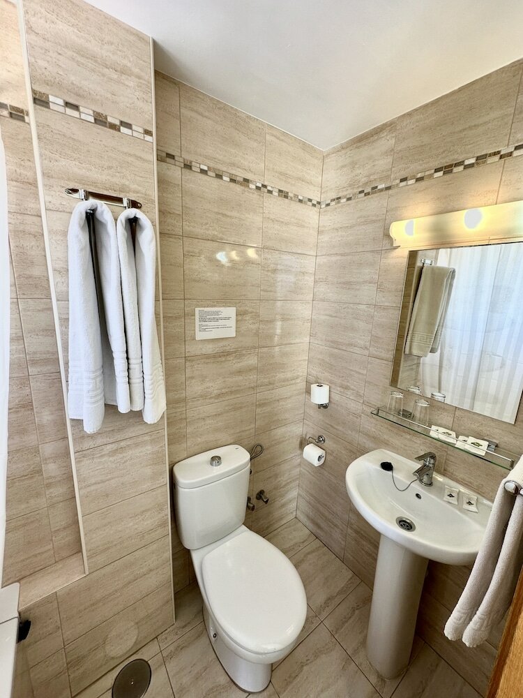 Фото Hotel Cabello