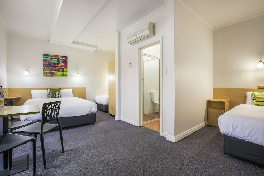 Фото Boomerang Hotel