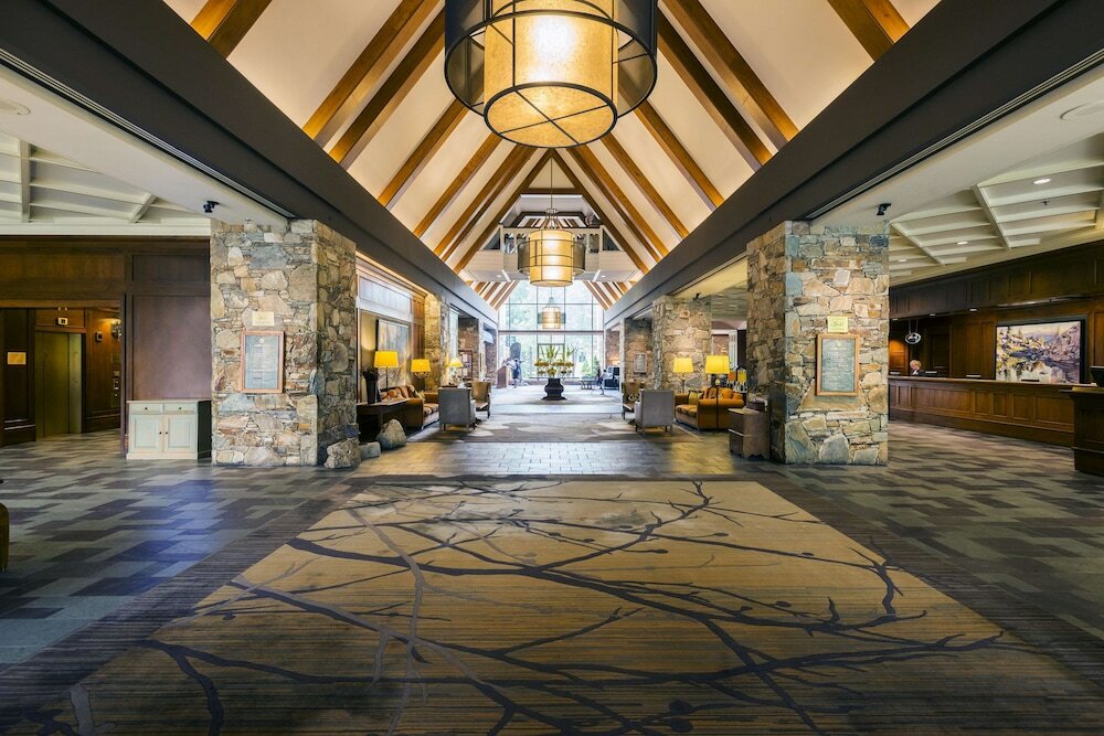 Фото Fairmont Chateau Whistler
