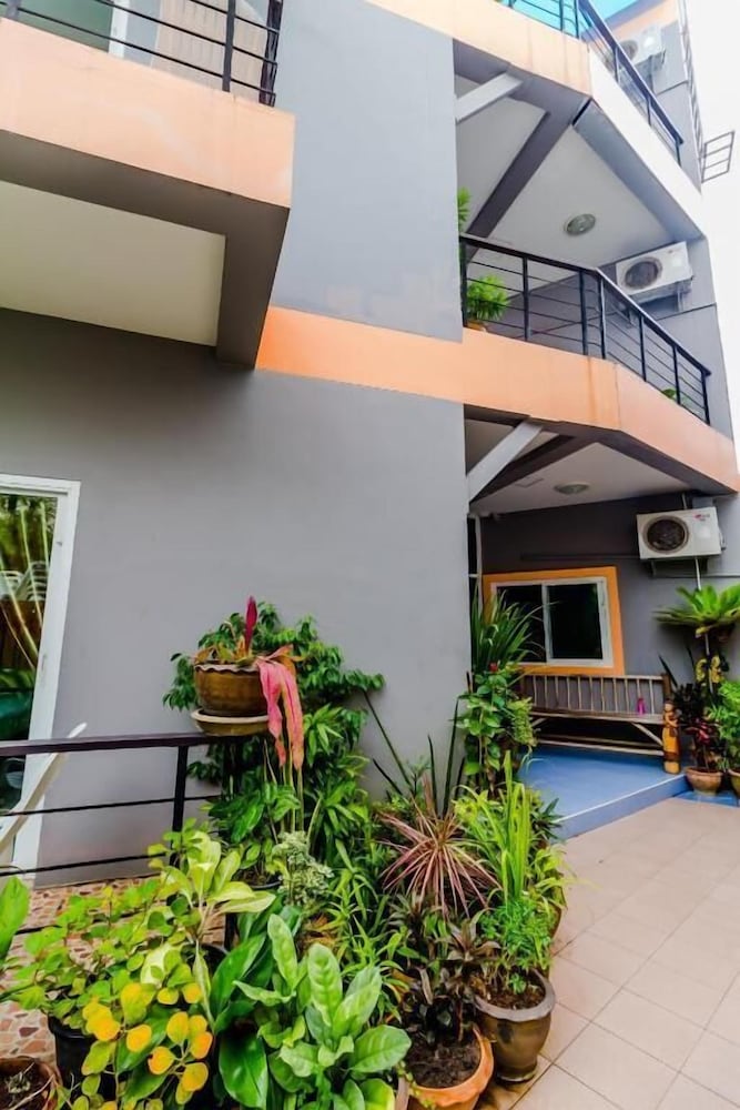 Фото Baan Yuyen Karon Guesthouse