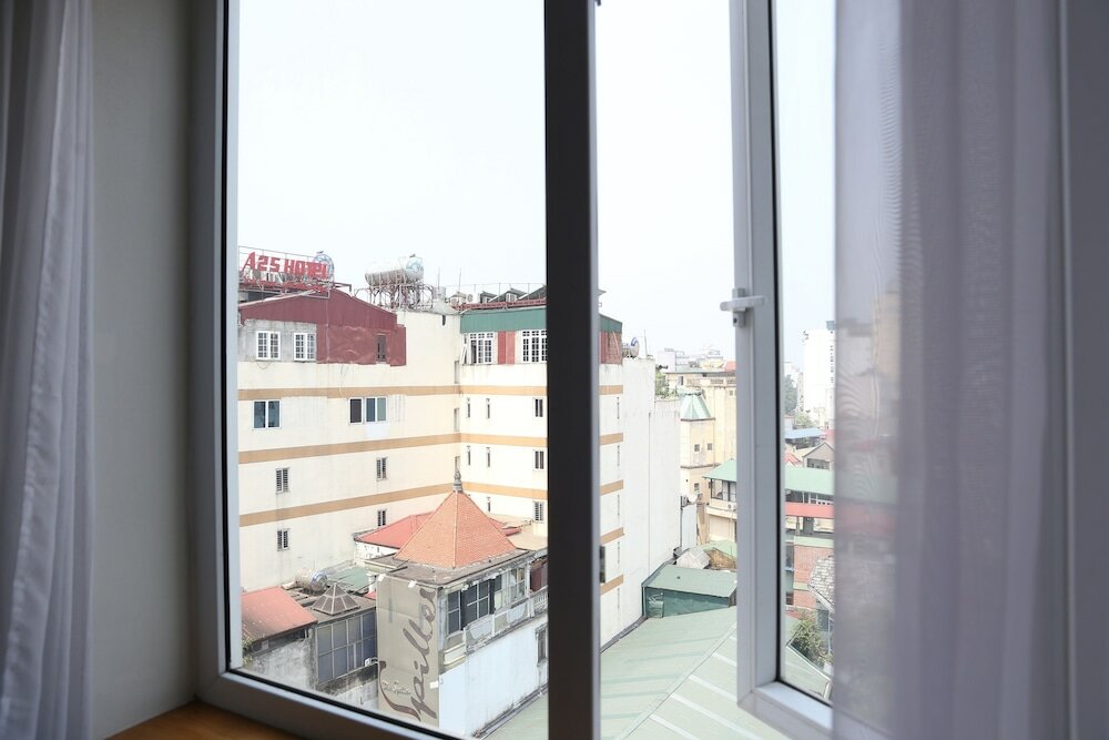 Фото First Eden Hotel